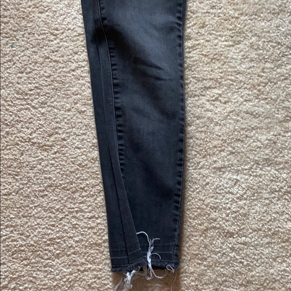 Just Black Crop Jeans - Picture 2 of 3
